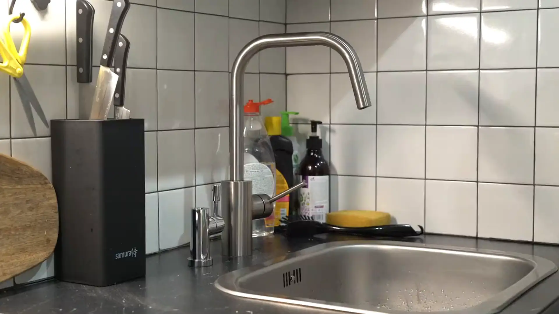 Robinet de cuisine qui coule
