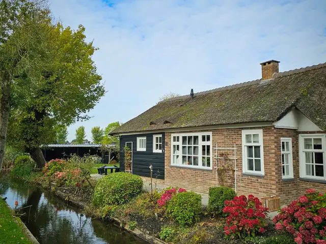 Rietgedekte woning aan de Heideweg 7 in Leusden