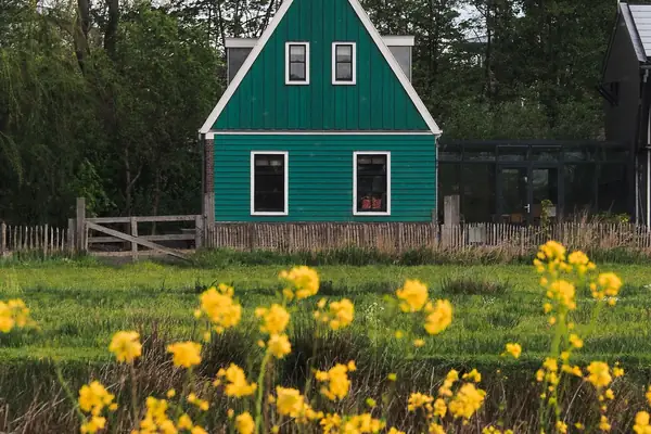 Woonboerderij aan de Kampweg 19 in Hoogland
