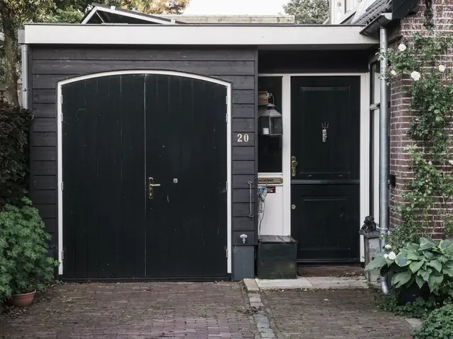 Hoekwoning aan de Kievitsweg 2 in Eemnes