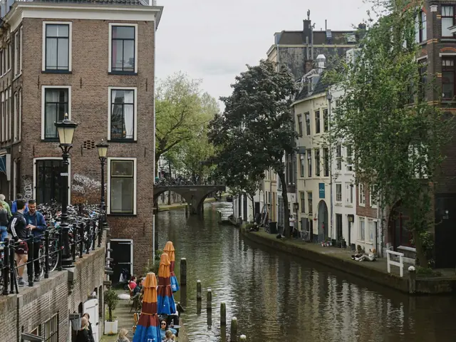 Grachtenpand aan de Zuiderkade 73 in Utrecht